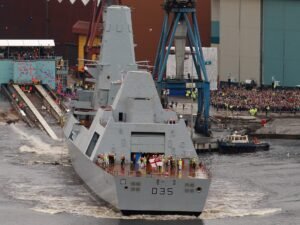 Reino Unido e França enviam navios de guerra e meios de defesa aérea para Chipre após ataque de drones