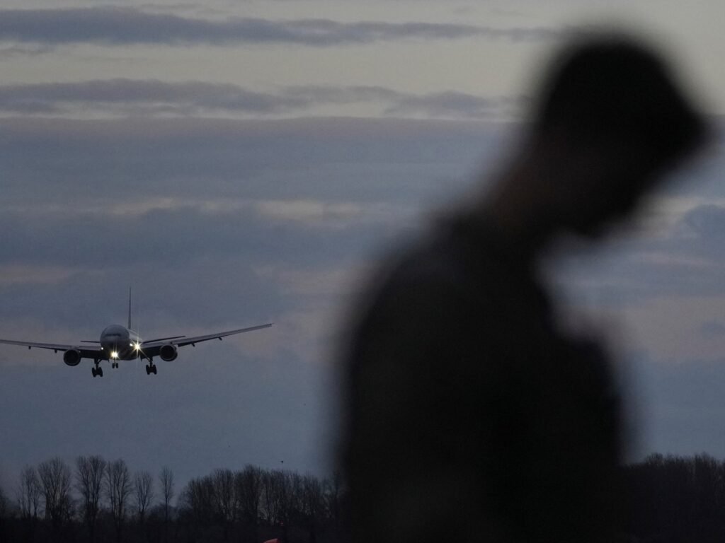 US military announces rescue effort after fuelling aircraft crashes in Iraq