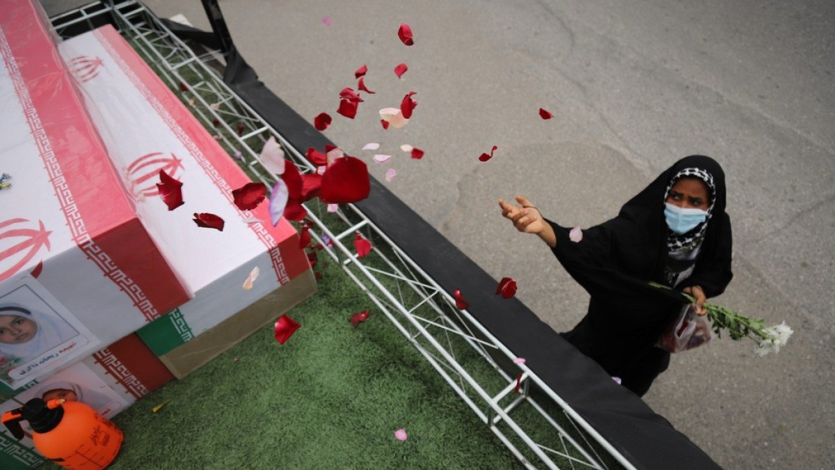 EUA vão ‘chover mísseis’, ‘morte e destruição’ sobre o Irã, dizem assessores de Trump