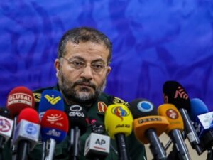 Quem é Gholamreza Soleimani, comandante das forças Basij do Irão?