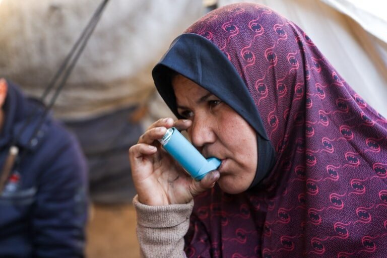 Islam Dardouna suffers from respiratory problems that have worsened significantly due to constant exposure to wood smoke and relies regularly on asthma inhalers