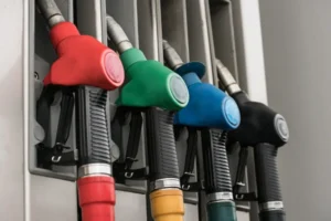 África do Sul corta imposto sobre combustíveis para travar impacto da guerra com o Irão