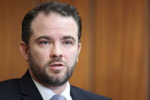 Acordo para salvar BRB prevê plano de reestruturação do banco estatal