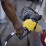 Crise de Combustíveis em Moçambique Entre o sufoco dos transportadores e a escassez de divisas