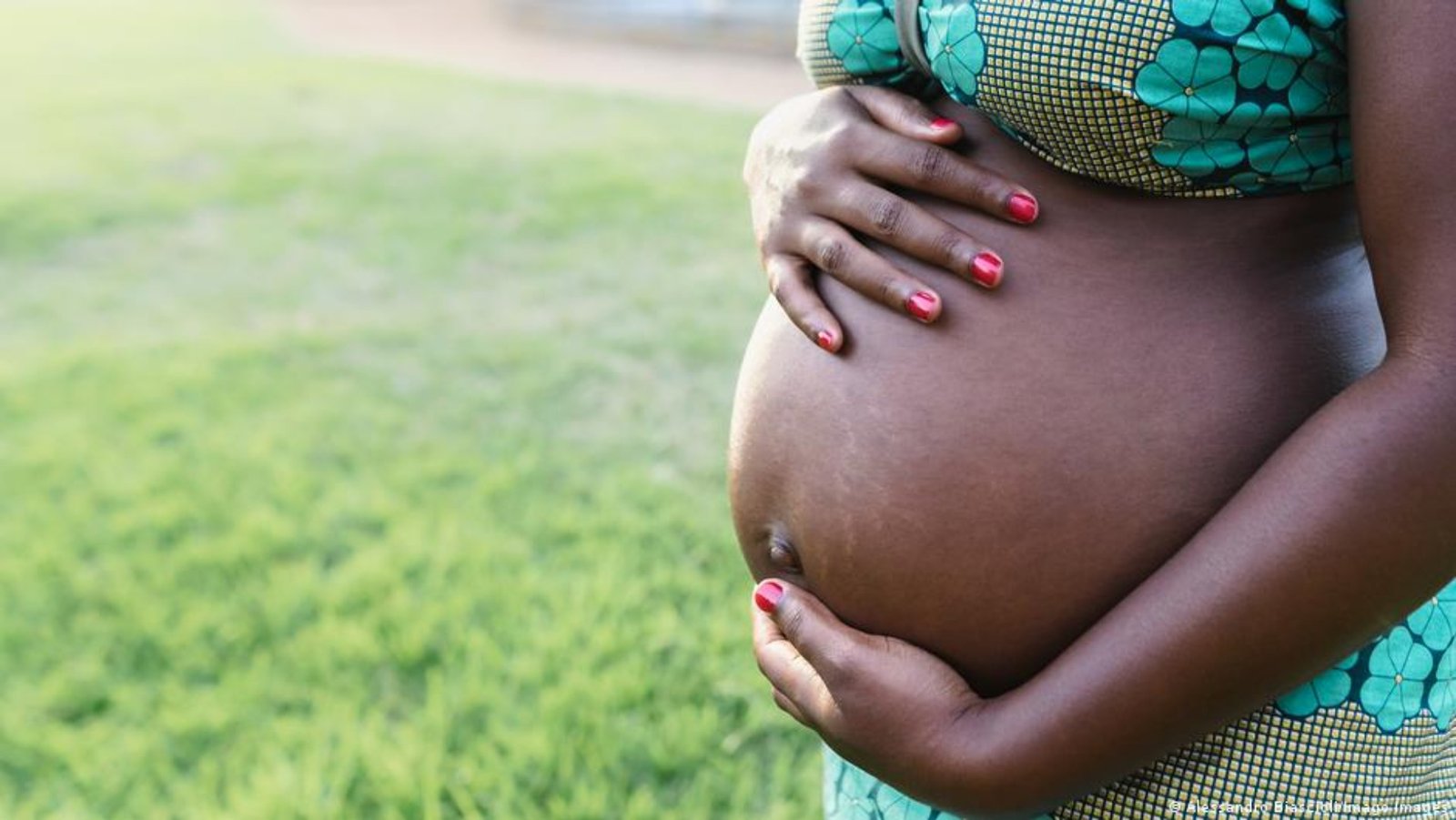 O Labirinto do Aborto em Moçambique: Entre a Lei e o Mercado da Morte