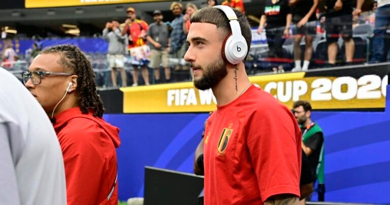 Sporting: Debast tem mesmo o Mundial em risco