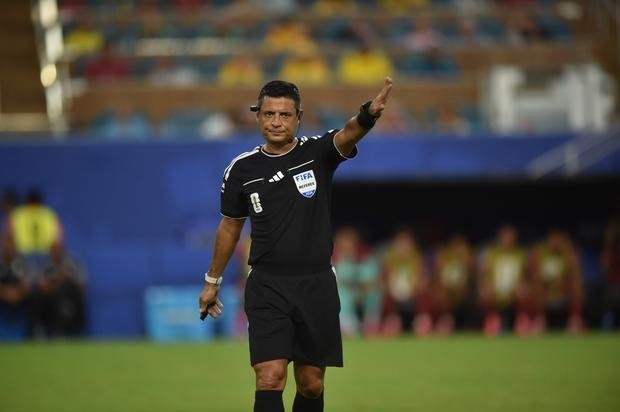 Golo bem anulado por fora de jogo? A análise de Pedro Henriques ao Colômbia-Portugal