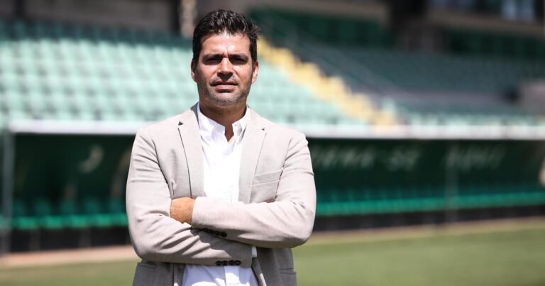 Sporting: Tiago Fernandes oficializado e... emocionado