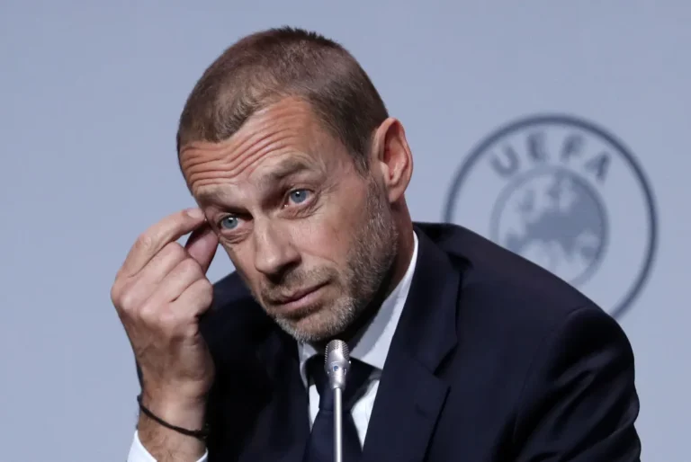 O presidente da UEFA, Aleksander Ceferin, teceu críticas à competição que conta agora com 48 selecções Yves Herman/REUTERS