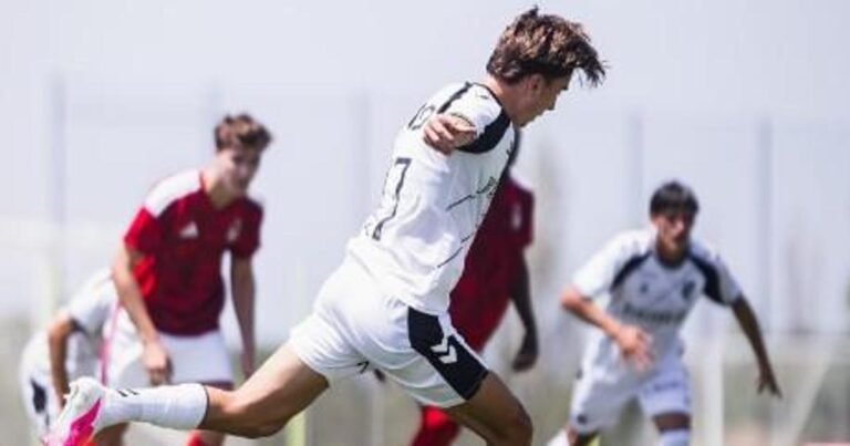 Vitória de Guimarães encerrou estágio com teste exigente frente ao Nottingham Forest