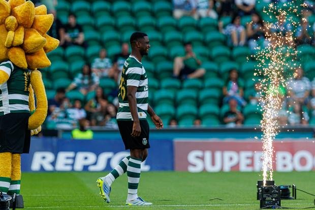 Sporting e Nottingham Forest fecham Diomande