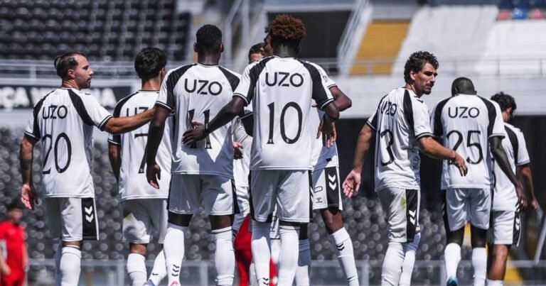 Vitória de Guimarães aplica goleada, com duas novidades