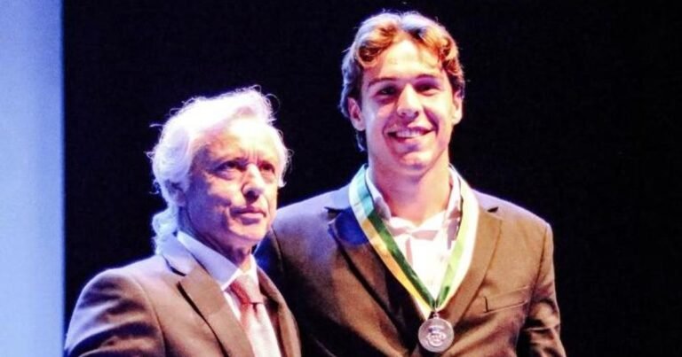 Famalicão: Gustavo Sá recebe distinção