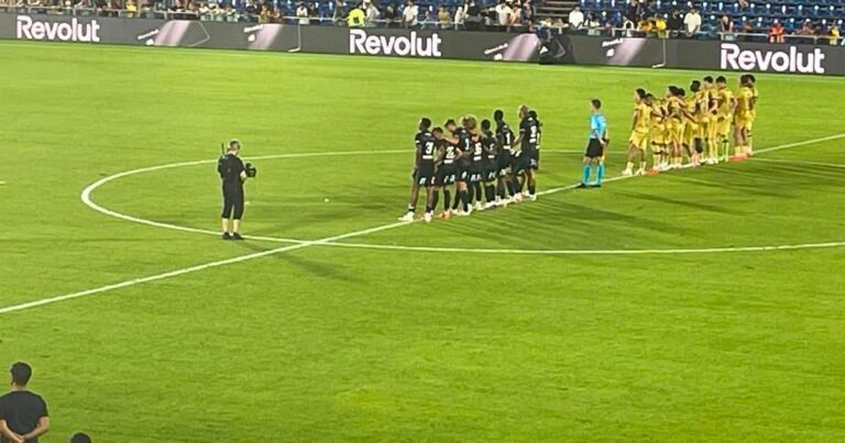 Depois do Palace, agora com o Lens: ferros voltaram a travar Famalicão