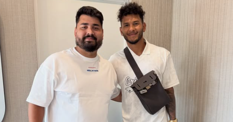 Luis Suárez já em Lisboa mas no Sporting só no dia 25
