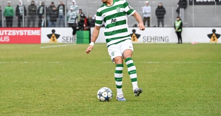 Sporting B empata com o Farense