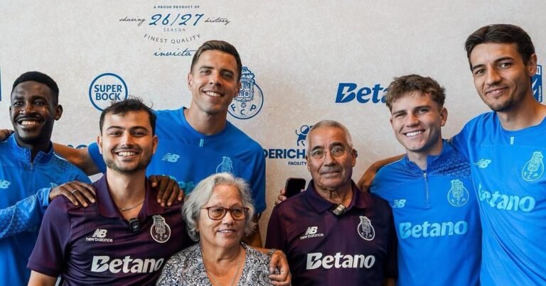 FC Porto: família portuguesa visita equipa em Inglaterra