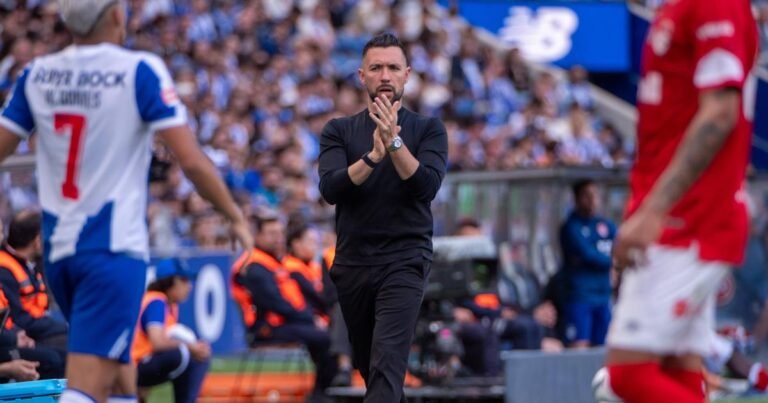 Farioli surpreende: eis o onze do FC Porto para o jogo de apresentação no Dragão