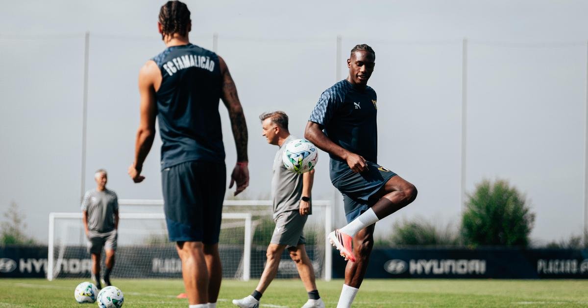 Famalicão: Ibrahima Ba é... 'reforço'