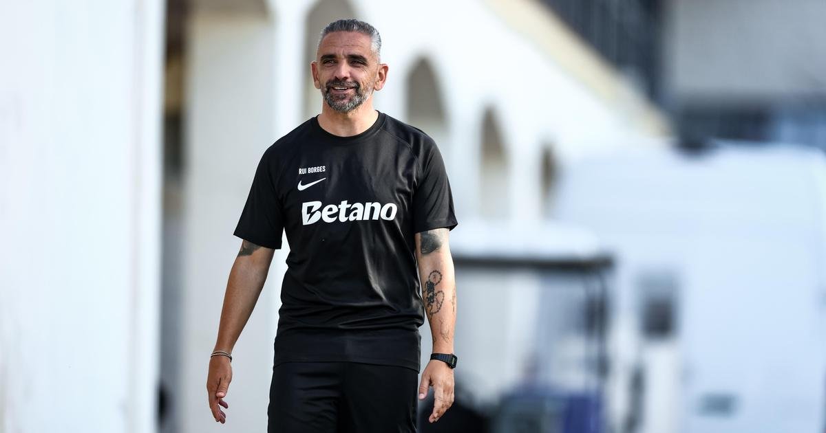Sporting 'non-stop' com Rui Borges a apertar
