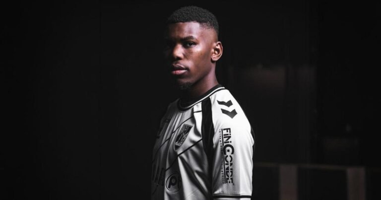 Mercado oficial: Vitória de Guimarães apresenta internacional pelo Burkina Faso