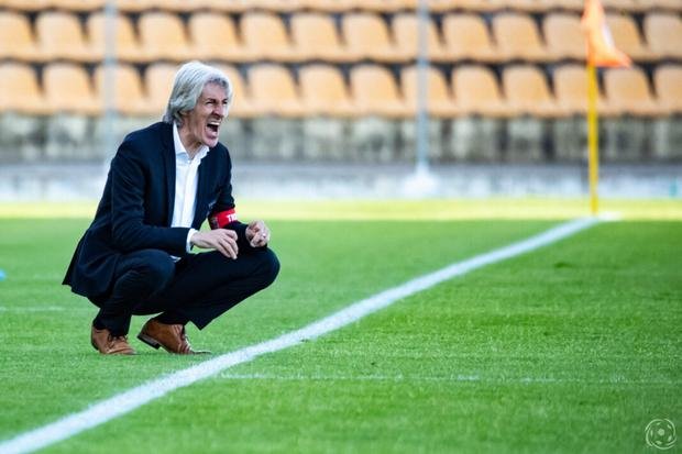 É treinador e diretor-desportivo ao mesmo tempo: «Casei com esta ideia»