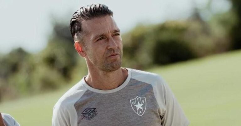 E. Amadora: Ricardo Mafalaia deixa estrutura técnica