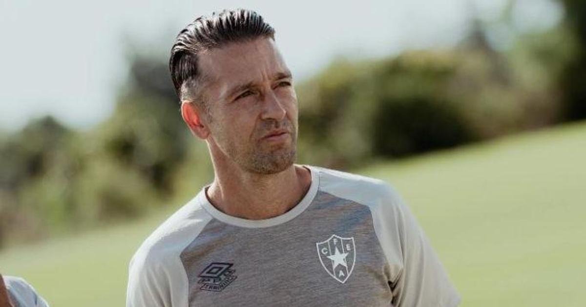 E. Amadora: Ricardo Mafalaia deixa estrutura técnica