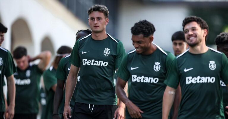 Sporting trabalha o físico mas com bola (fotos)