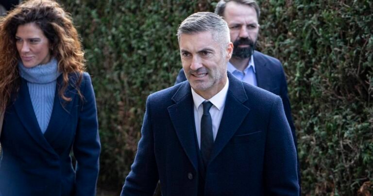 Vítor Baía multado e condenado a indemnizar presidente do Sporting