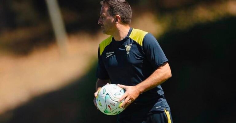Vasco Matos leva Estoril a teste diante do Wolverhampton