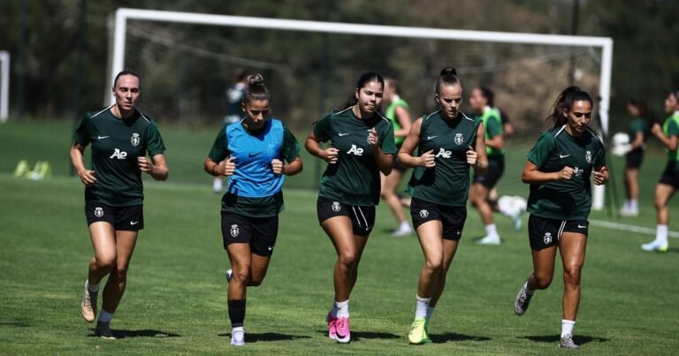 Sporting: Micael Sequeira levou 25 jogadoras para o Algarve