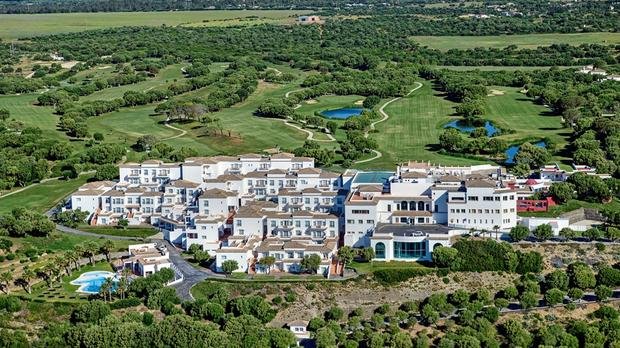Académico de Viseu: sorrisos e entusiasmo no arranque do estágio em Cádis