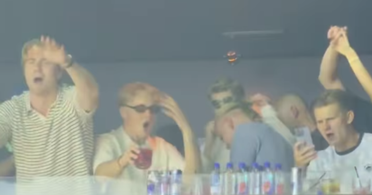 Schjelderup em destaque em festa da Noruega após a saída do Mundial (vídeo)