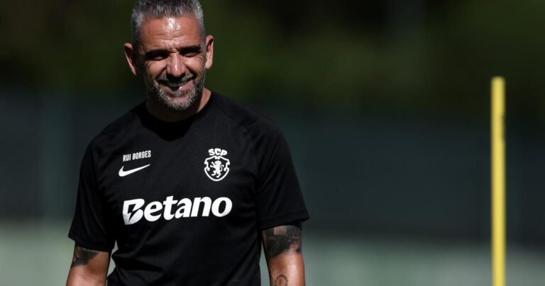 Sporting: Rui Borges com três ausências no regresso ao trabalho em Lagos (fotos)