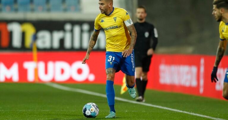Benfica, FC Porto ou Sporting? «O Académico de Viseu não irá só defender»