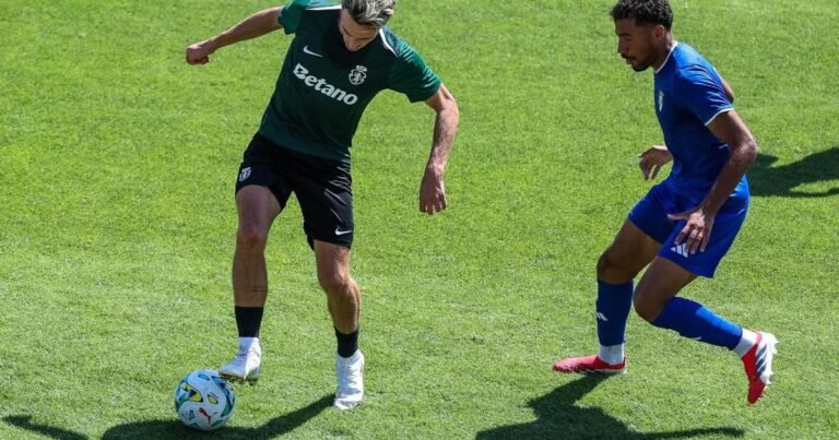 Tamarit deixa marca no triunfo do Alverca sobre o Sporting B