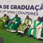 Eucaristia durante a cerim&oacute;nia de gradua&ccedil;&atilde;o, em Nampula, de 690 estudantes