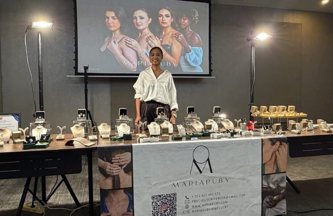 Após apelo governamental à valorização local dos recursos minerais, marca de joalharia Mariaruby oficializa entrada no mercado moçambicano