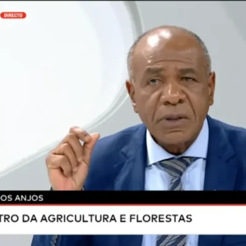 Ministro Isaac dos Anjos Classifica Importação de Sobras de Frango como “Humilhante e Deplorável”