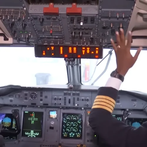 AERONAVE DA LAM, MODELO Q400, PODE NÃO TER CUMPRIDO PROCEDIMENTOS LEGAIS